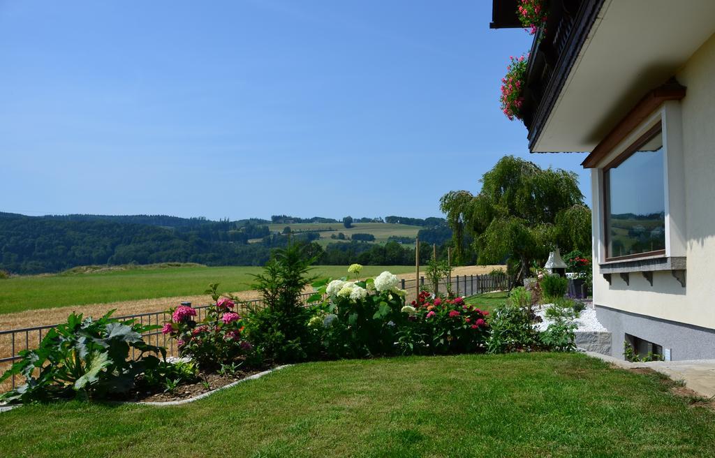Haus Gruber Hotel Attersee Kültér fotó