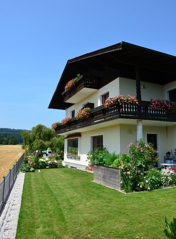 Haus Gruber Hotel Attersee Kültér fotó